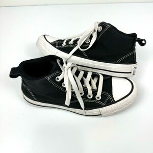 Chuck Taylor All Star Converse Kids Sz 4 Shoes Black & White Street Mid Sneakers